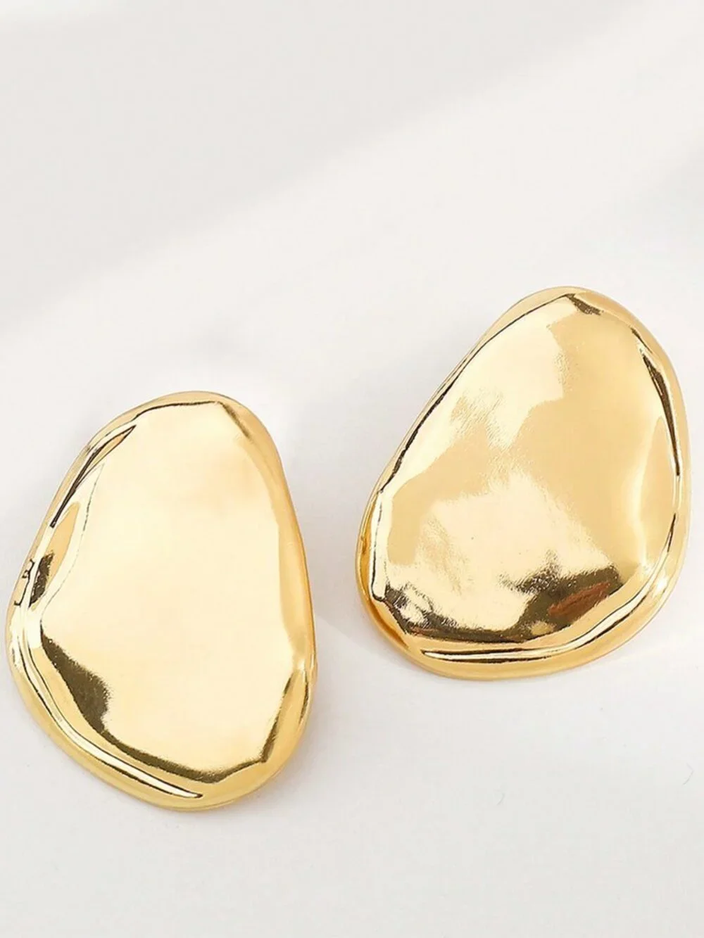 gold luxury contemporary Women's Asymmetric Textured Geometric Oval Earrings